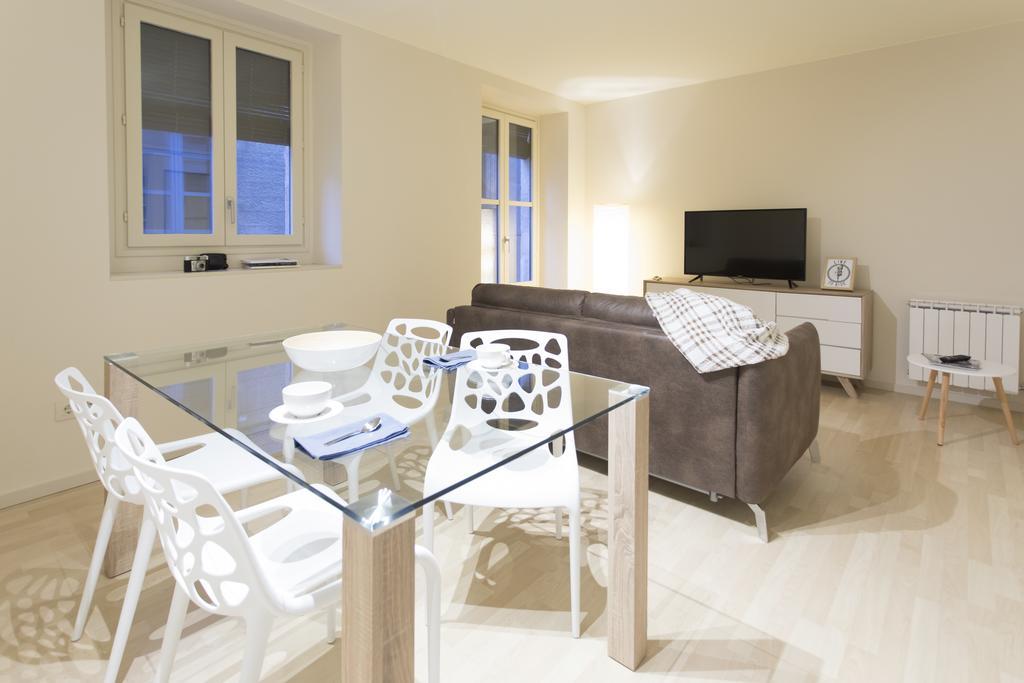 Bravissimo Cort Reial-3A Apartment Girona Ngoại thất bức ảnh